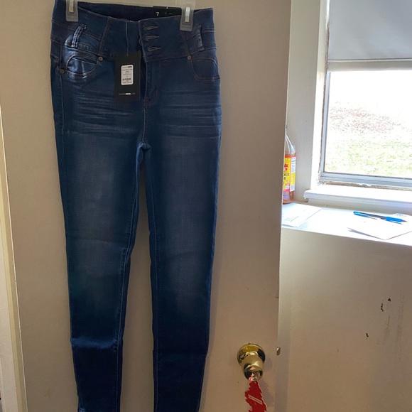 Jeans - Picture 2 of 2